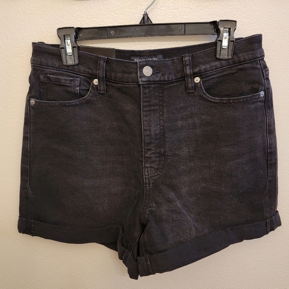 Banana Republic Black Denim Girlfriend Short - Picture 1 of 2